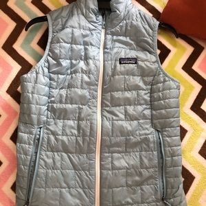 SOLD: Patagonia women’s nano puff vest❄️🤍NWOT